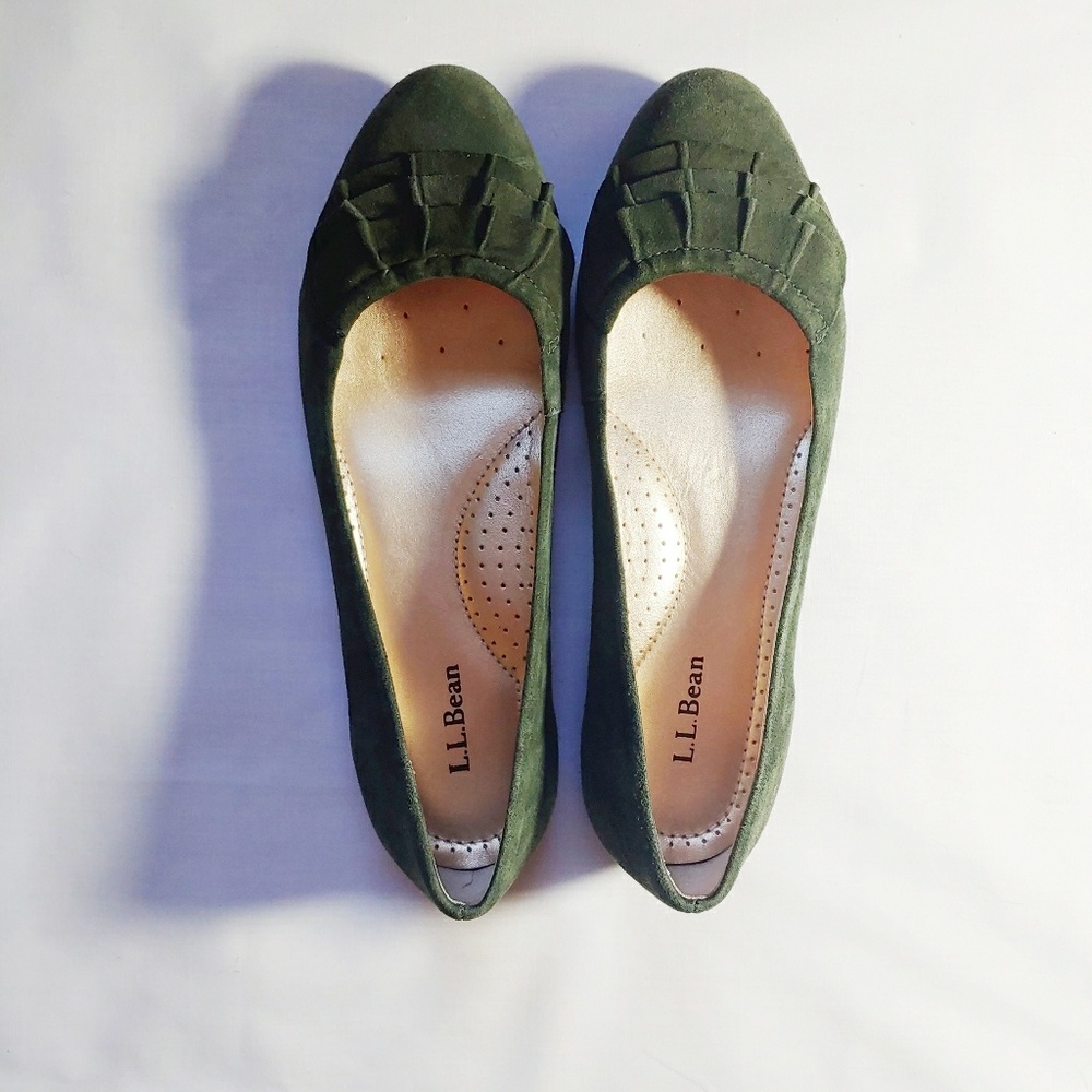 LL Bean · Olive Swede Flats · Size 7